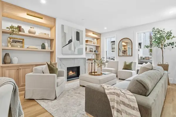 14 Prospect St, Boston, MA 02129