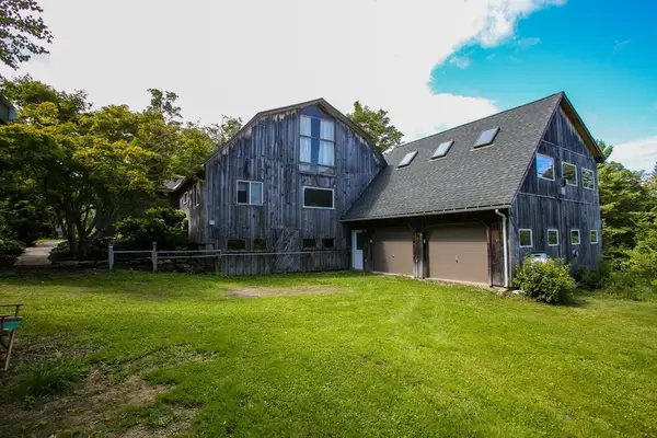 14 South Rd, Heath, MA 01346
