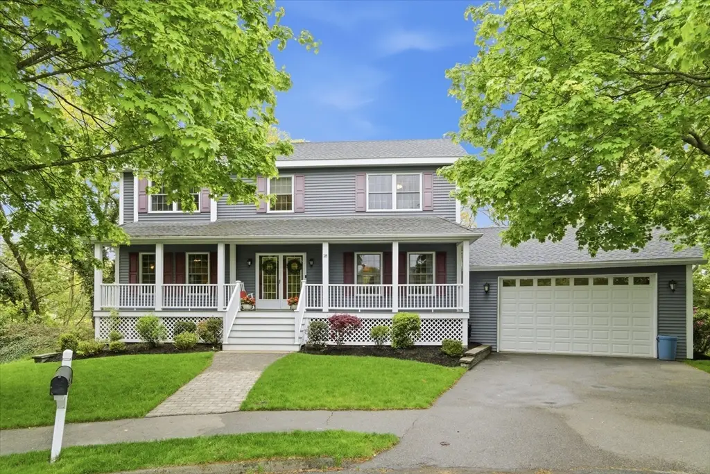 18 Oakridge Dr, Saugus, MA 01906 - #1