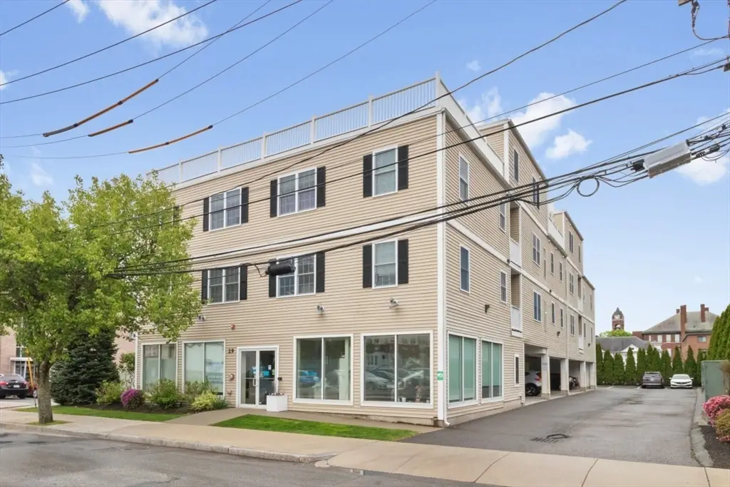 29 Spruce St #23, Waltham, MA 02453 - #1