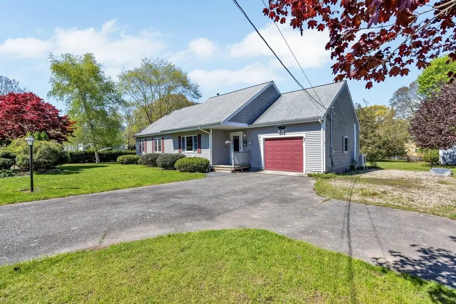 33 Thatchers Ln, Falmouth, MA 02536 - #2