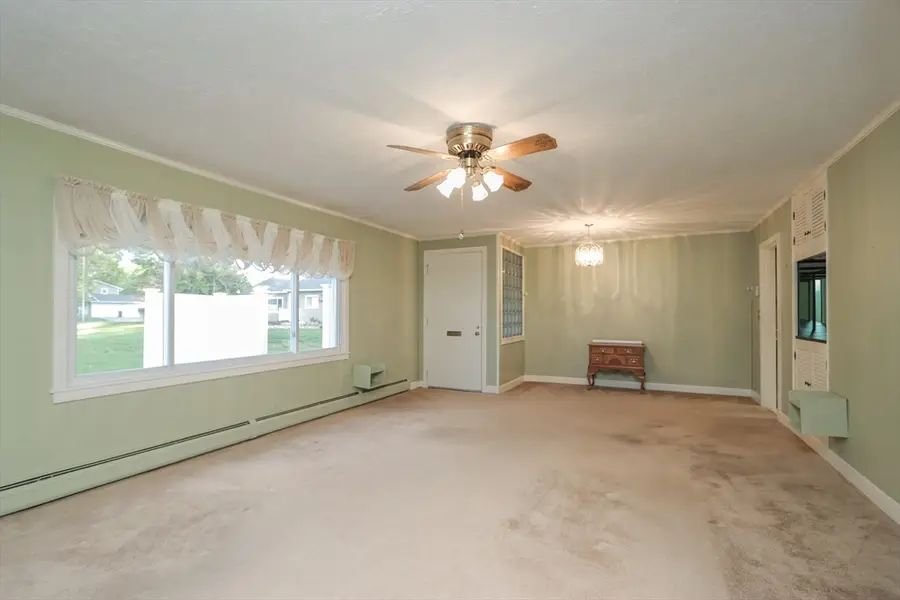 125 Greenwood Ter #125, Chicopee, MA 01022 - #3