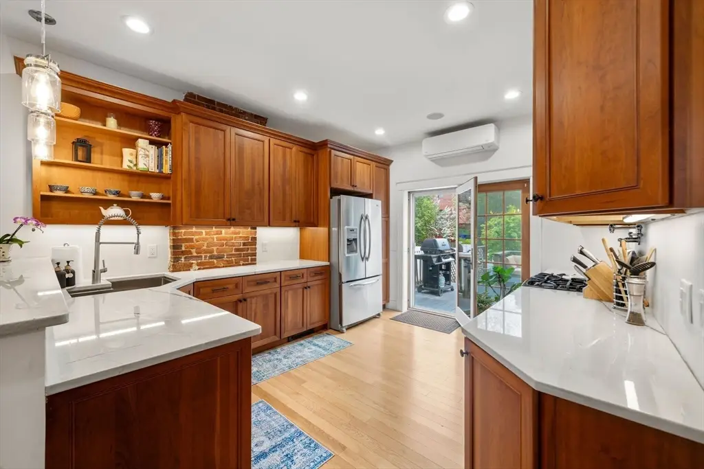 823 East Third Street, Boston, MA 02127 - #1