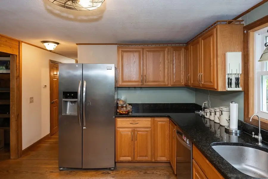 400 School St, Boylston, MA 01505 - #3