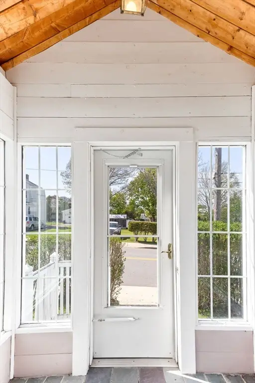 17 Lothrop St, Plymouth, MA 02360 - #3