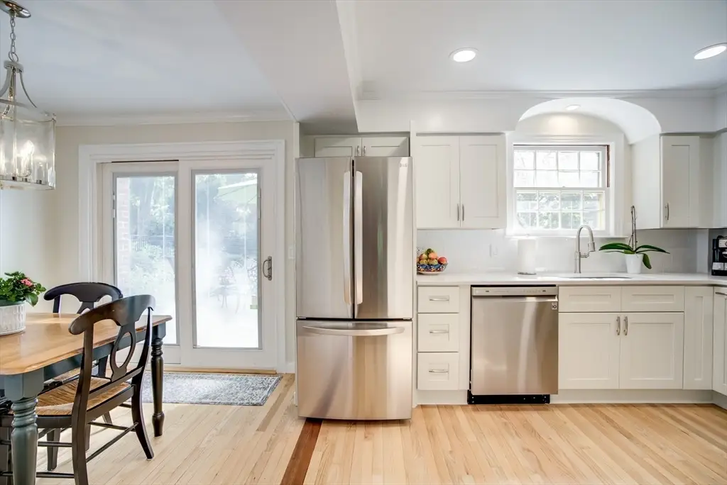 153 Western Dr, Longmeadow, MA 01106 - #1