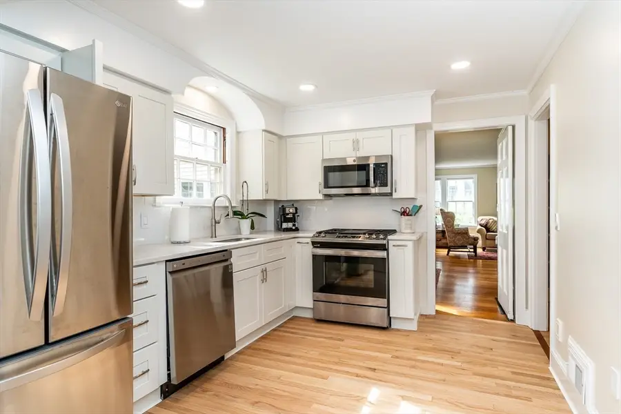 153 Western Dr, Longmeadow, MA 01106 - #2