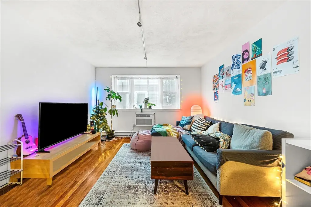 104 Trowbridge St #4, Cambridge, MA 02138 - #1