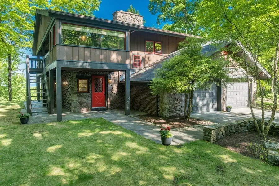 10 Cadwell Dr, Wilbraham, MA 01095 - #2