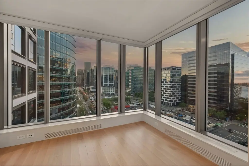 133 Seaport Blvd #1208, Boston, MA 02210 - #1