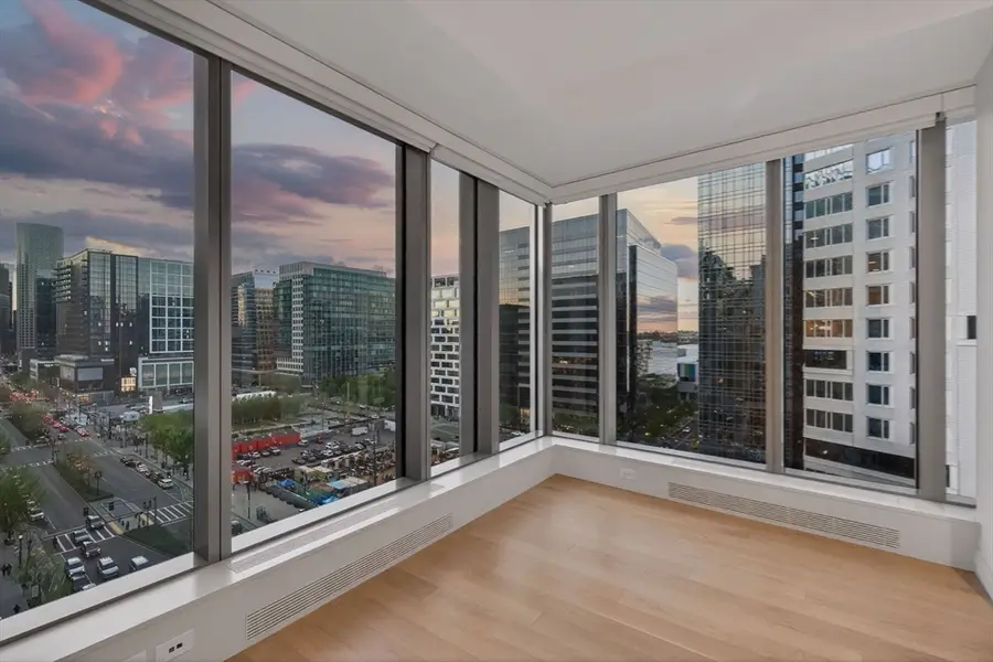 133 Seaport Blvd #1208, Boston, MA 02210 - #2
