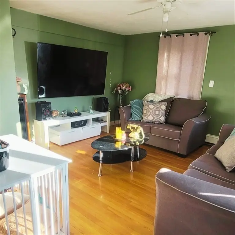9 Summit Ave, Saugus, MA 01906 - #3