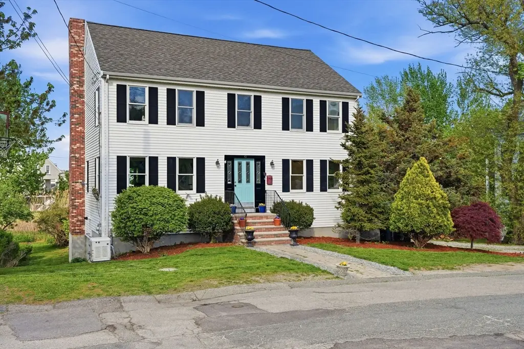 42 Duck Ln, Hull, MA 02045 - #1