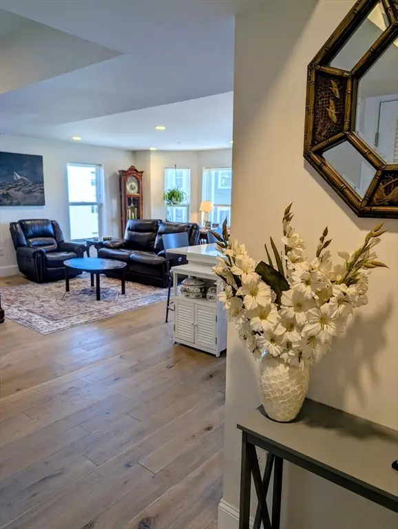 27 Ward St #201, Boston, MA 02127 - #3
