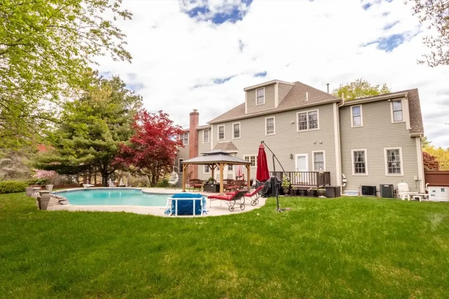 2 Macintyre Dr, North Reading, MA 01864 - #3