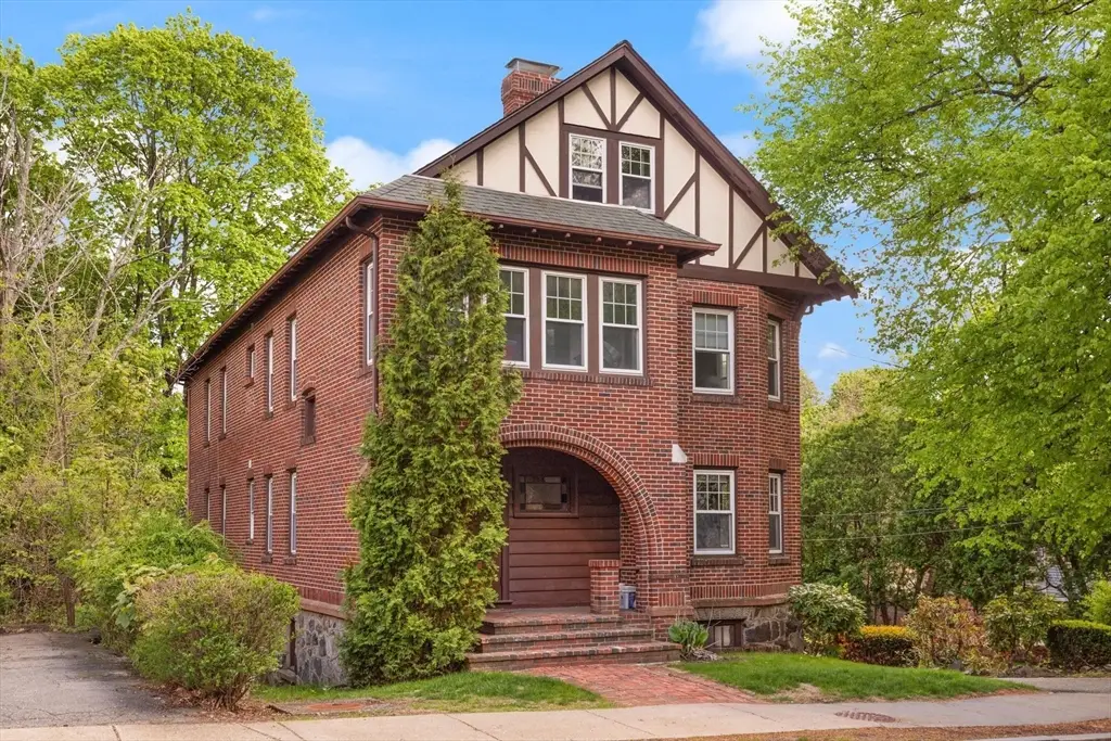 47 Park Ave Ext, Arlington, MA 02474 - #1