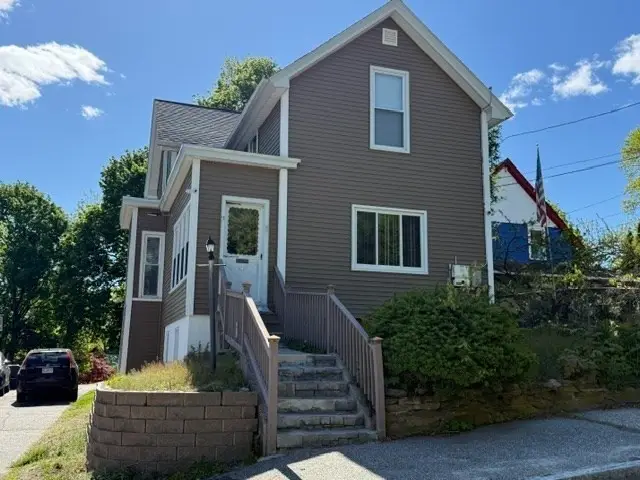 11 Wayne St, Worcester, MA 01603 - #3