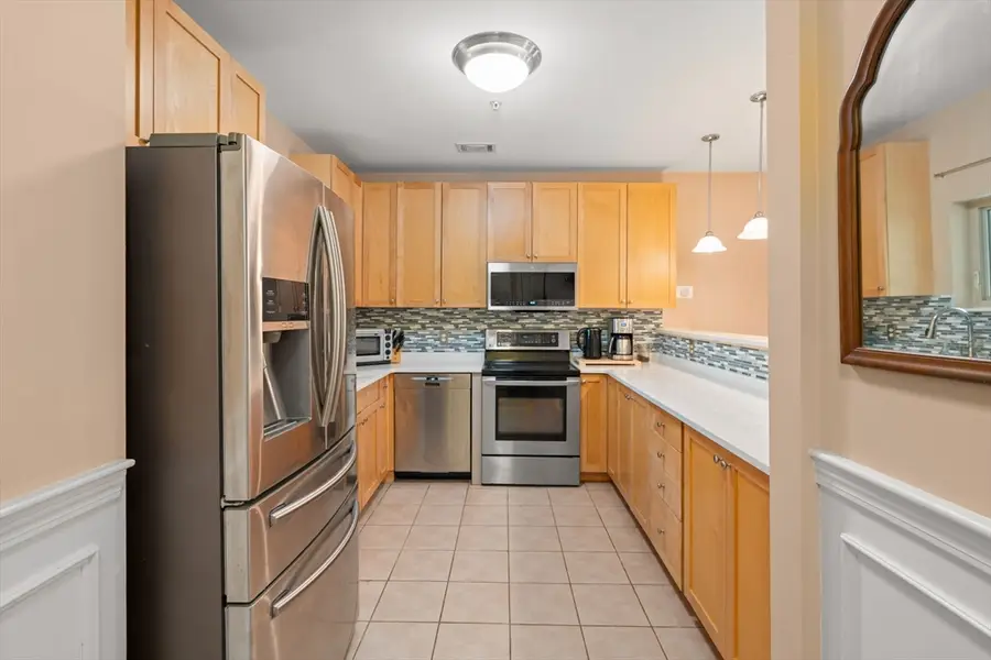 1102 Acorn Dr #1102, North Andover, MA 01845 - #3