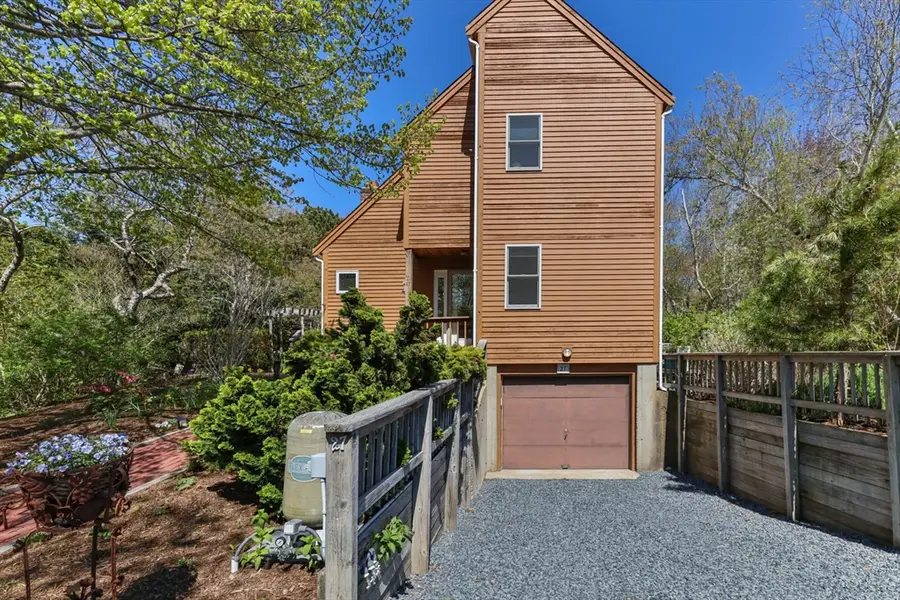 27 Blueberry Avenue, Provincetown, MA 02657 - #2