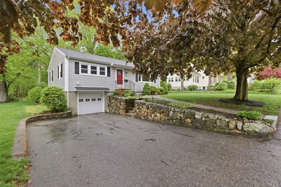 141 Pine Ridge Rd, Reading, MA 01867 - #3