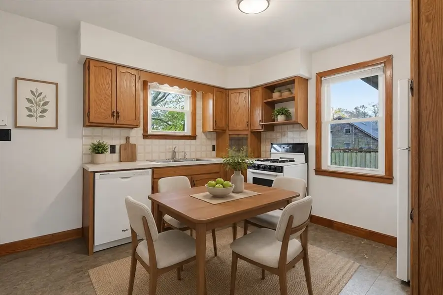 164 Cross Rd, Dartmouth, MA 02747 - #3