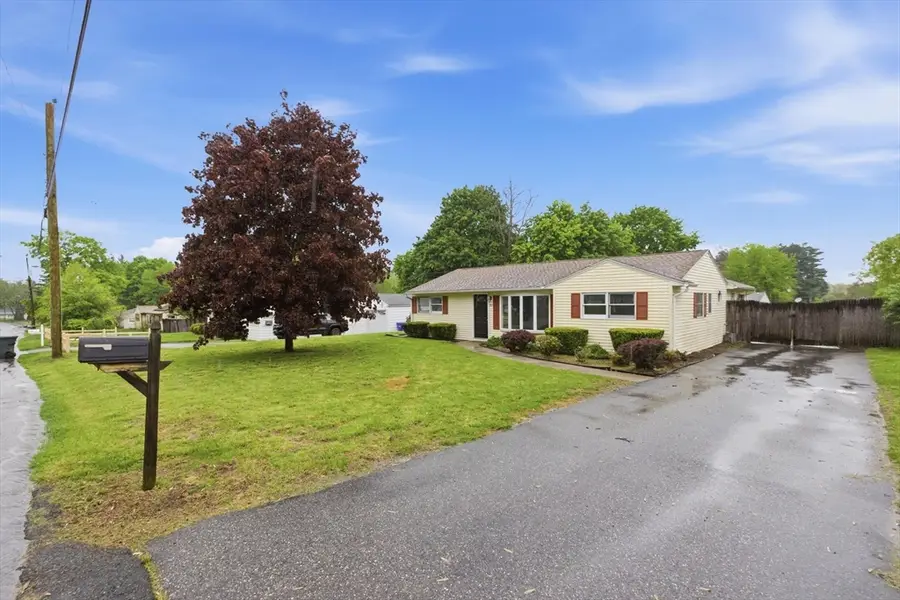 97 Treetop Ave, Springfield, MA 01118 - #2
