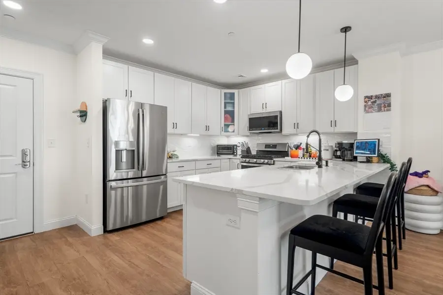 320 Middlesex Ave #D103, Medford, MA 02155 - #3