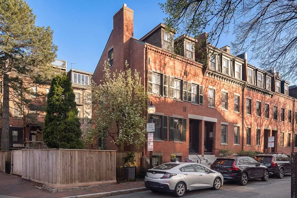 8 Ringgold St, Boston, MA 02118 - #1