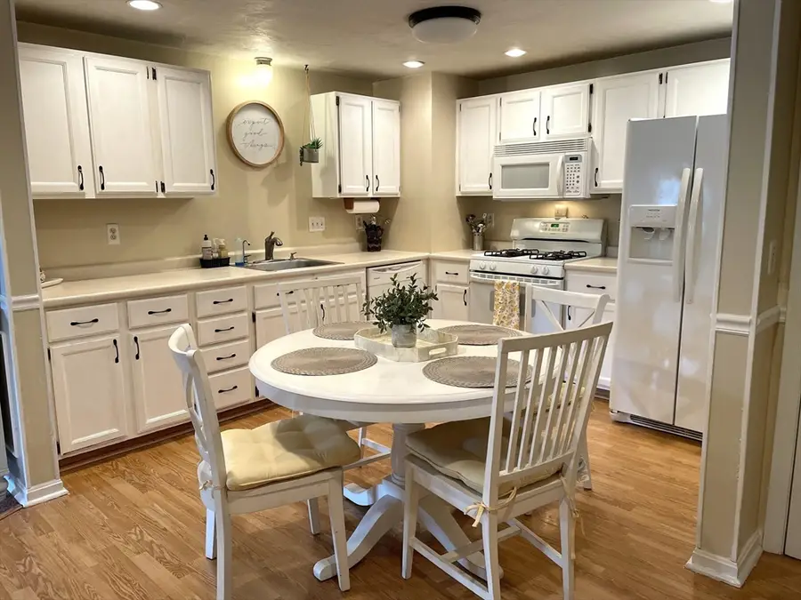 902 Pouliot Place, Wilmington, MA 01887 - #3