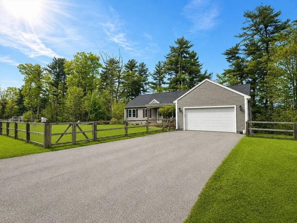 1 Doctor Braley Rd, Rochester, MA 02770 - #1