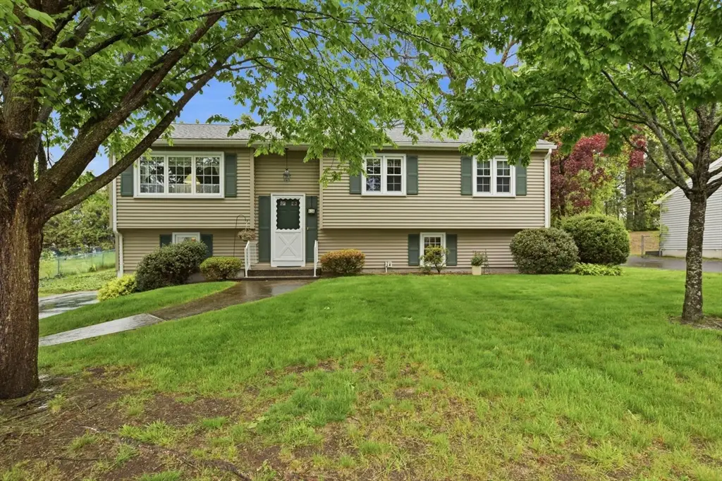 68 Deep Field Rd, Springfield, MA 01118 - #1