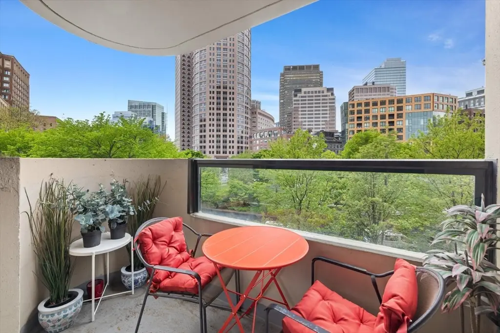 65 East India Row #3G, Boston, MA 02110 - #1