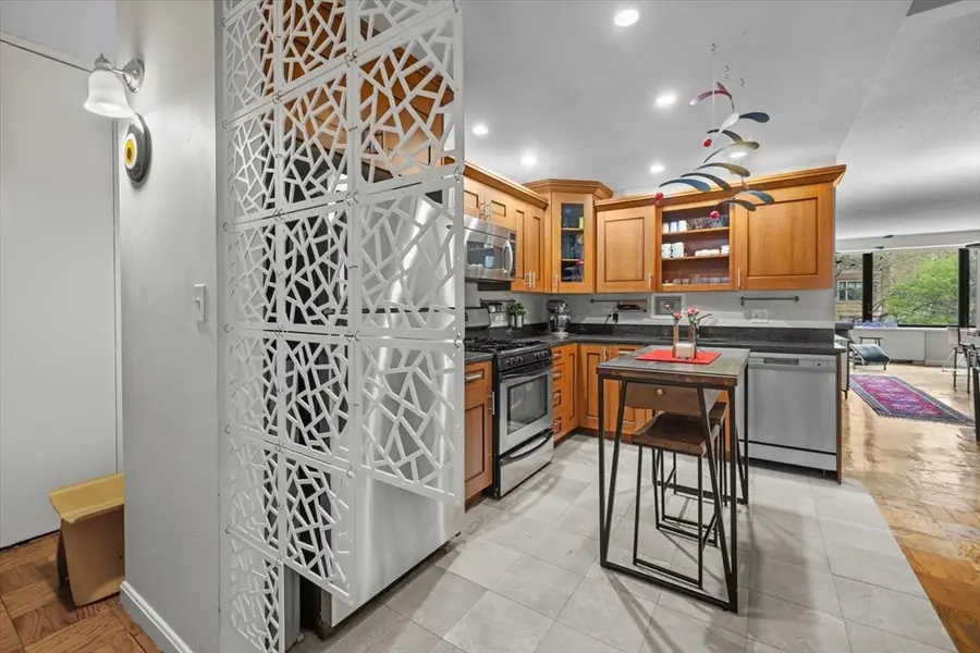 65 East India Row #3G, Boston, MA 02110 - #2