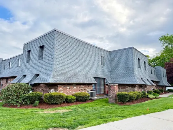 119 Beekman Dr #119, Agawam, MA 01106