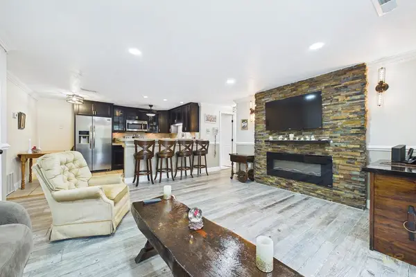 1619 Braley Rd #98, New Bedford, MA 02745