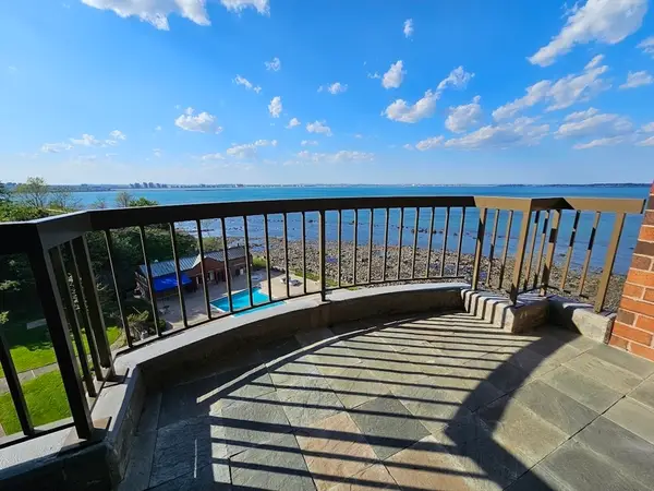 3 Seal Harbor Rd #632, Winthrop, MA 02152