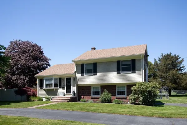4 Clark Lane, Swansea, MA 02777