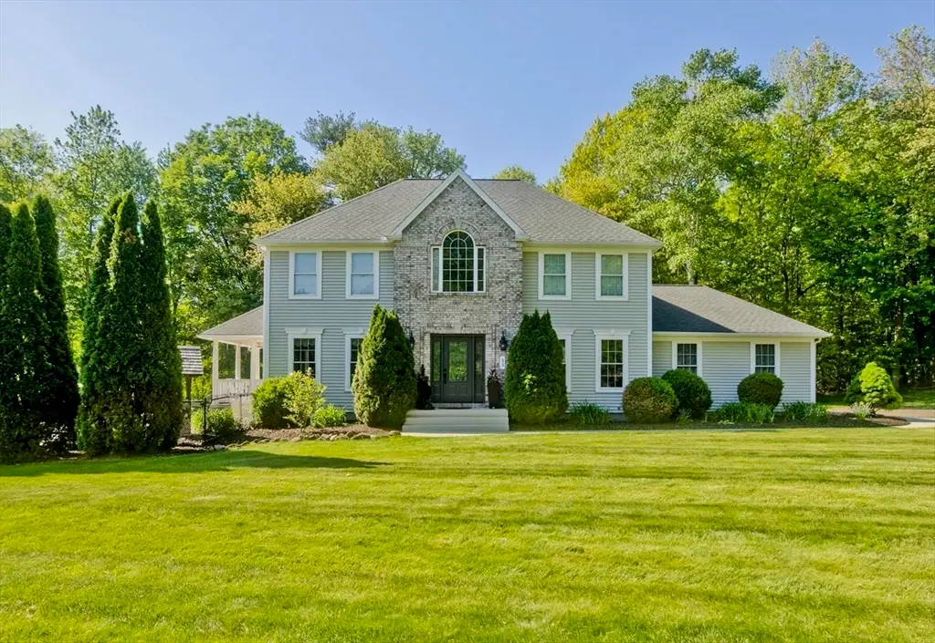 53 Highland Ln, West Springfield, MA 01089 - #1