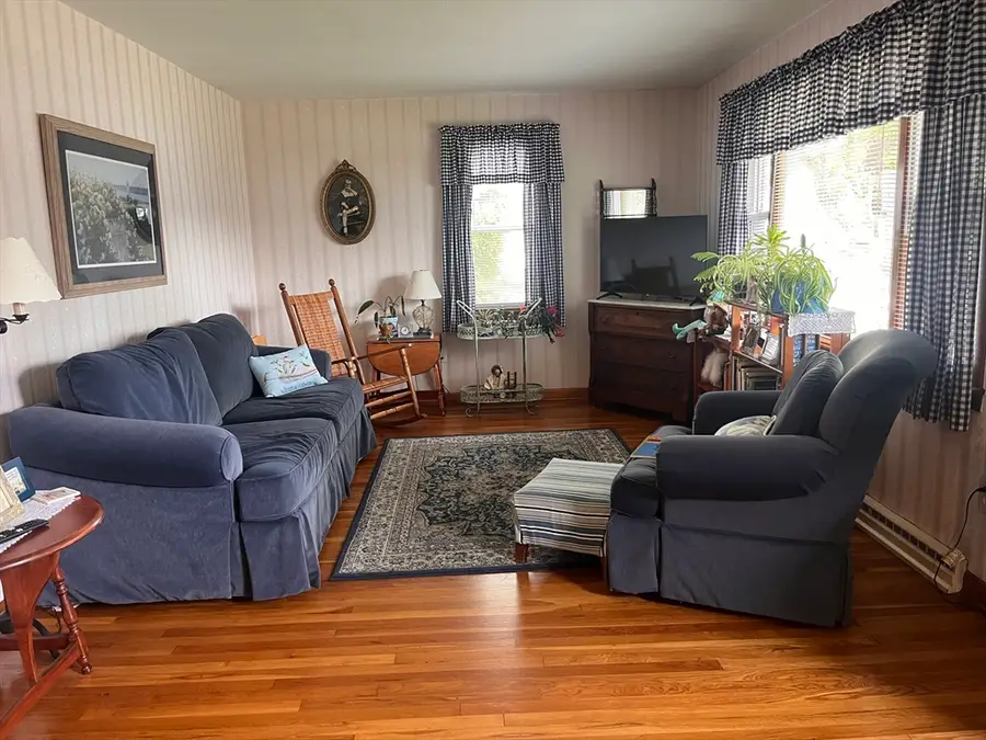 12 Willow Tree Rd, Tiverton, RI 02878 - #3