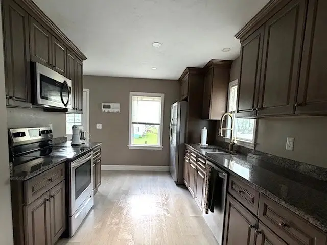 22 Marsh Ave, Southbridge, MA 01550 - #3