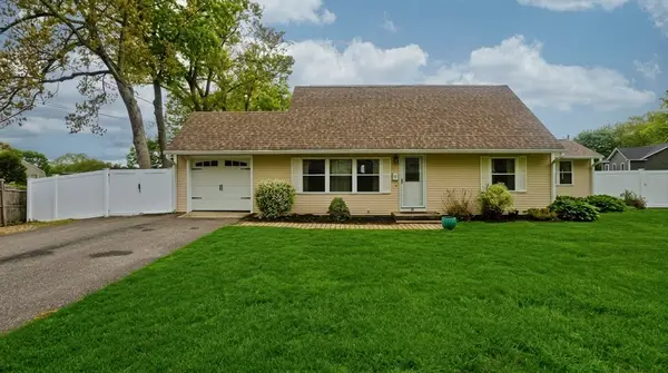 22 Audley Rd, Springfield, MA 01118