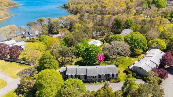 374 Davisville Rd #4, Falmouth, MA 02536