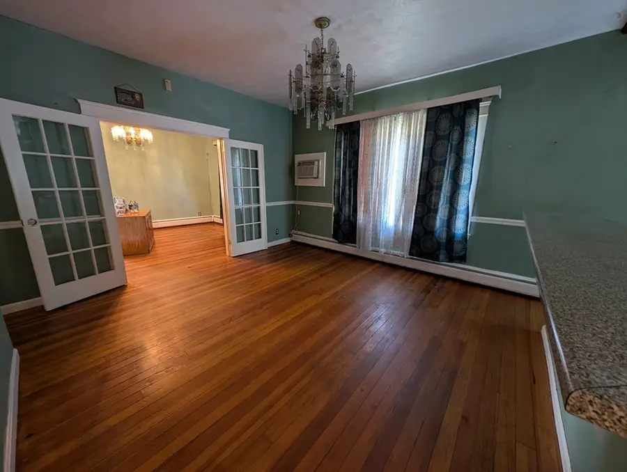 178 County St, Fall River, MA 02723 - #3