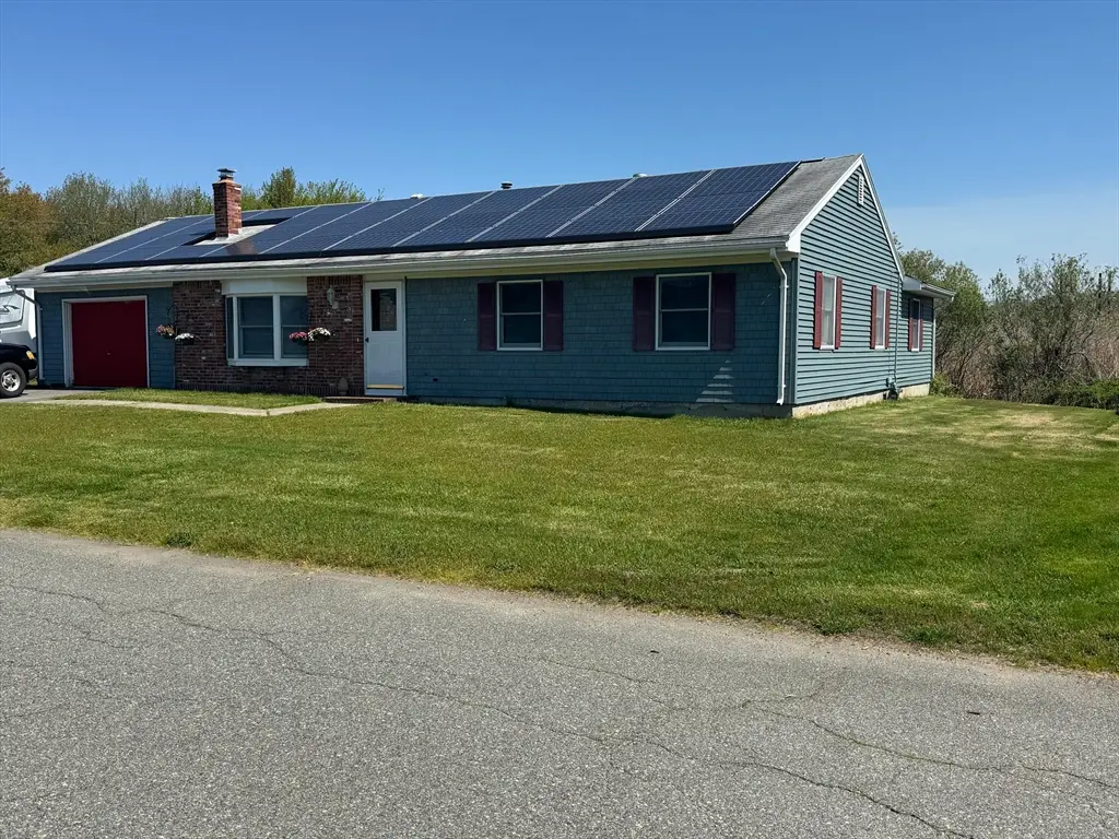 52 Sheraton Ave, Somerset, MA 02725 - #1