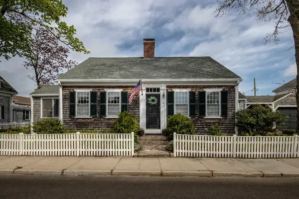 31 Main St, Marion, MA 02738