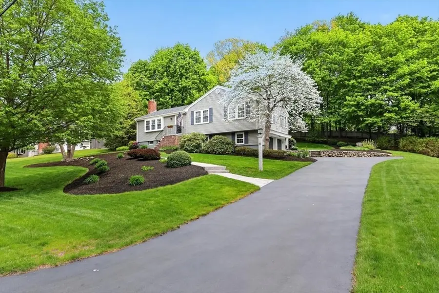 10 Autumn Circle, Hingham, MA 02043 - #2