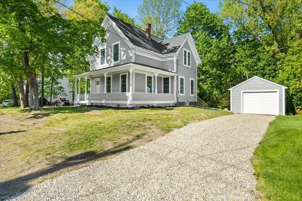 33 Brookline St, Abington, MA 02351