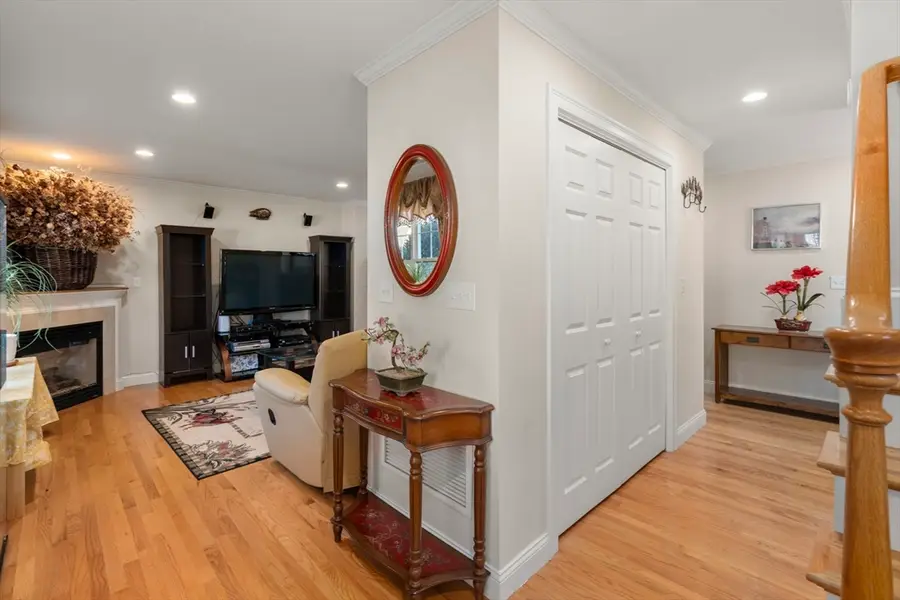 53 Hiawatha Ave, Waltham, MA 02451 - #3