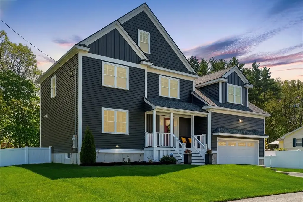 8 Edgewood Rd, Middleton, MA 01949 - #1