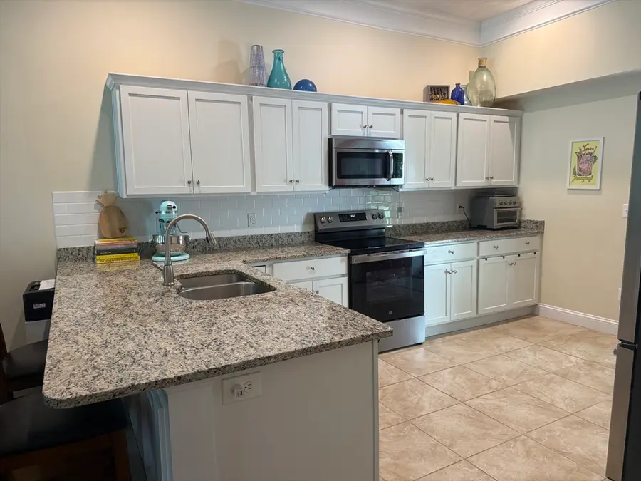 445 Berlin St #7, Clinton, MA 01510 - #2